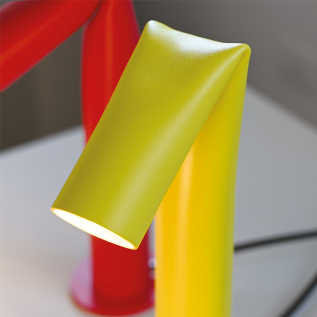 photo3.jpgBender table